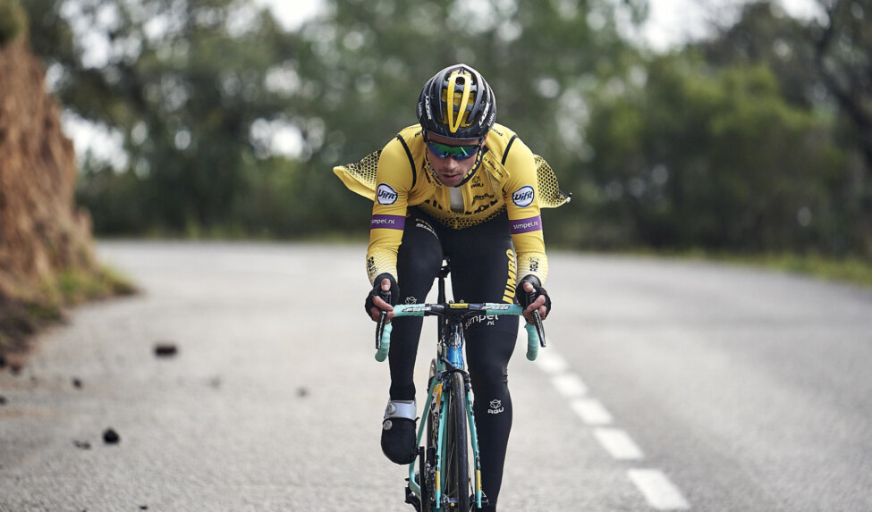 Roglic aims for pink jersey in Giro