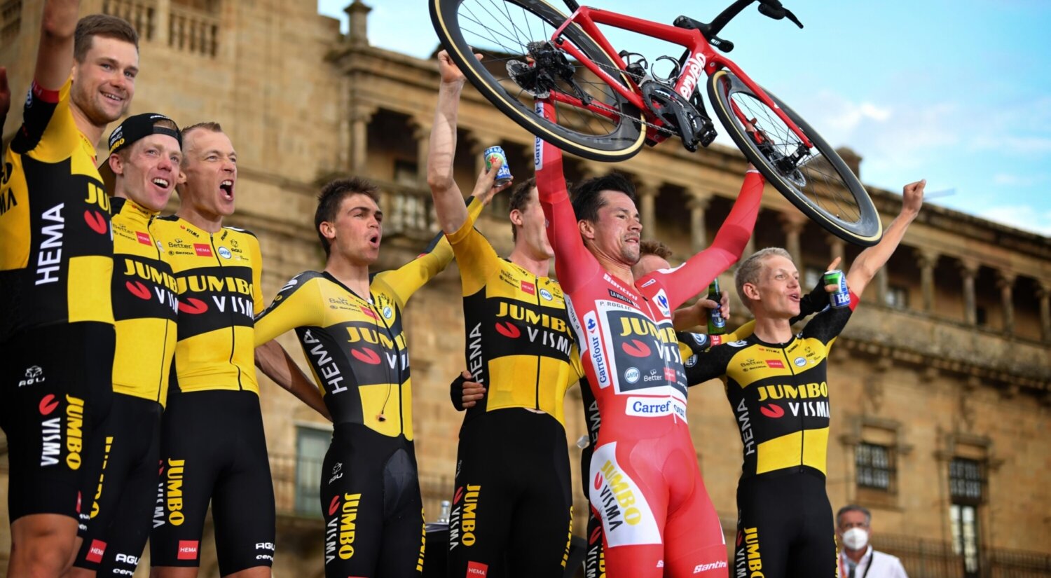 			© Roglic voltooit zijn Vuelta-trilogie met eindoverwinning in 2021
	
