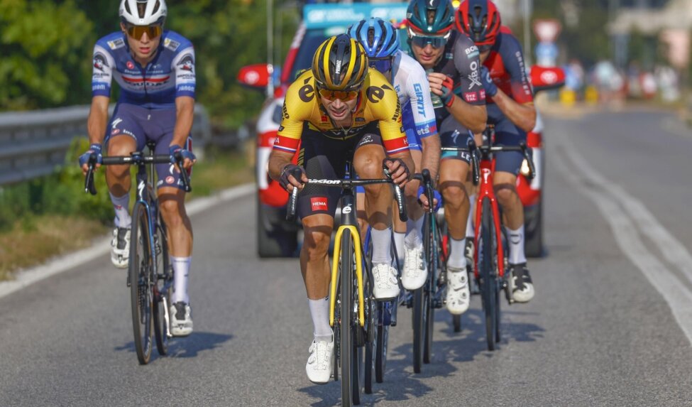 Roglic bids farewell to team with podium at Il Lombardia