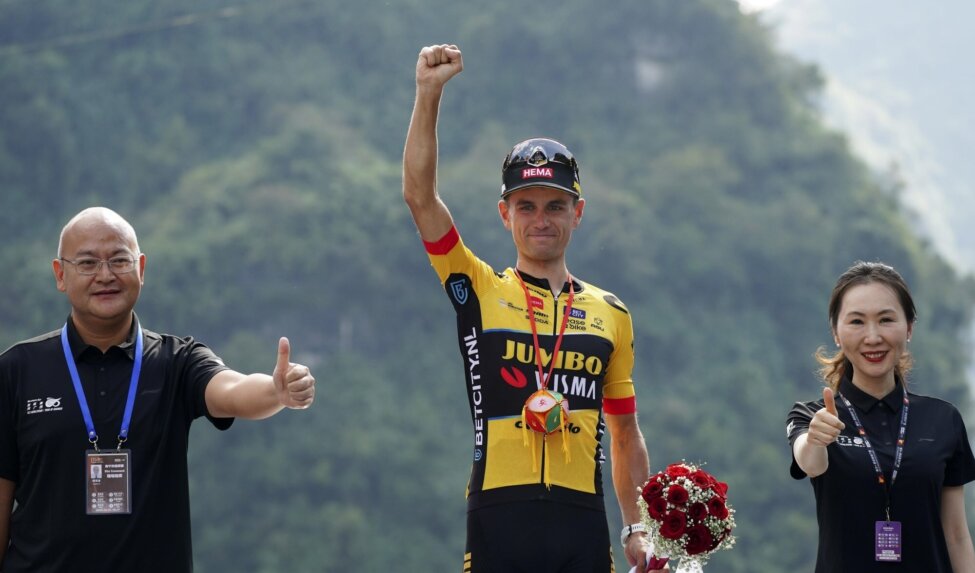 Milan Vader wins queen stage and takes leader's jersey in the Gree-Tour of Guangxi