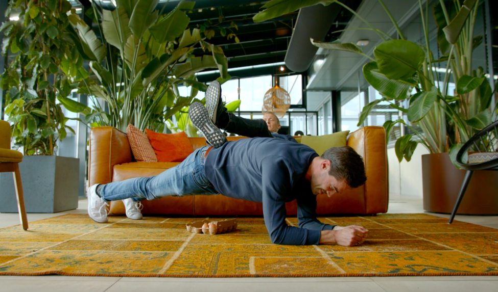 Fit@Home challenge 6: planking with Tom Dumoulin